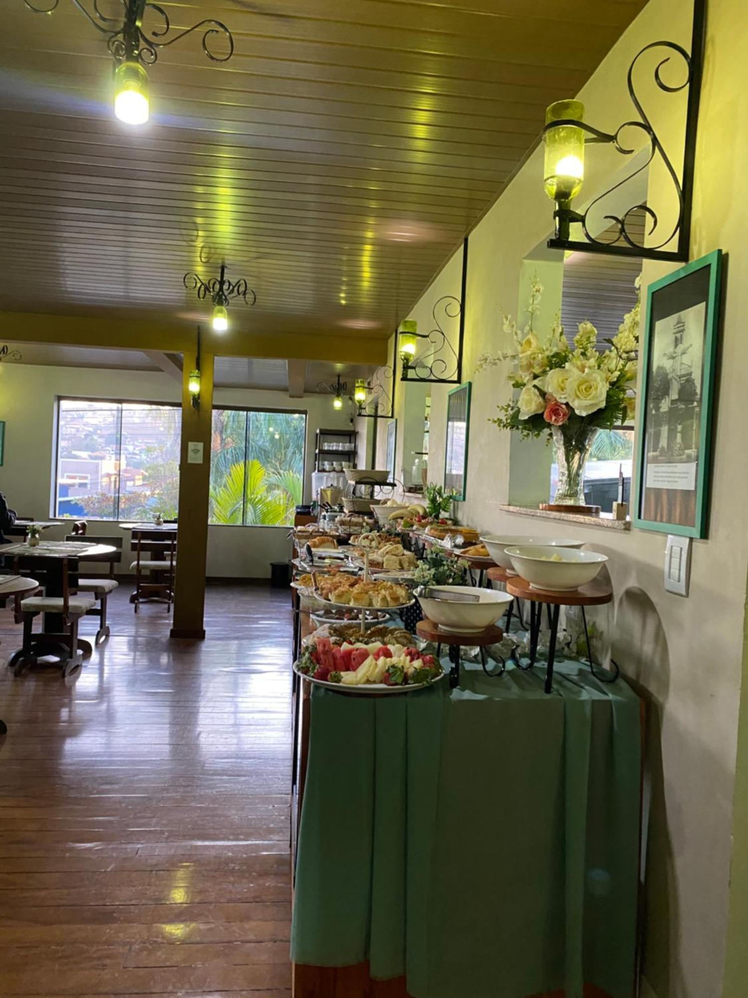 Queiroz Palace Hotel Siqueira Campos Экстерьер фото